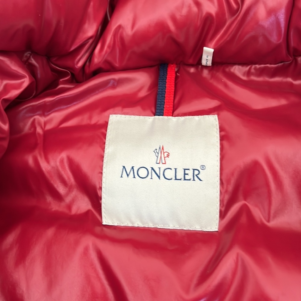 MONCLER red jacket - Picture 2 of 13